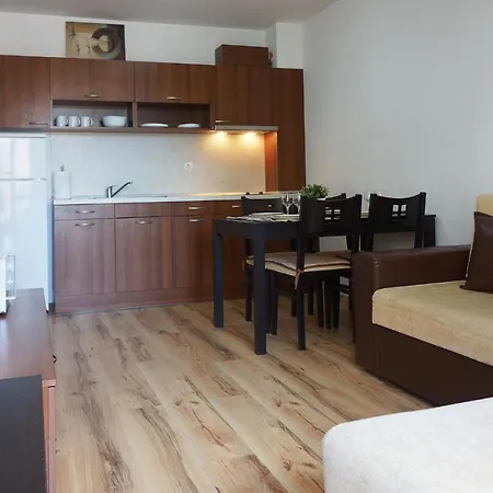 Apartcomplex Victorio 2 * 圣弗拉斯