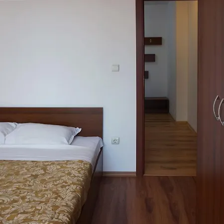 Apartcomplex Victorio 2 شقة