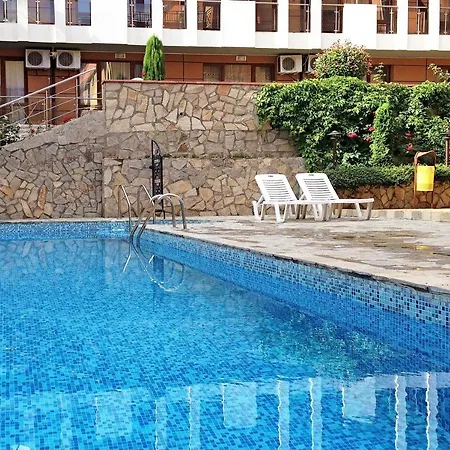 Apartcomplex Victorio 2 * 圣弗拉斯